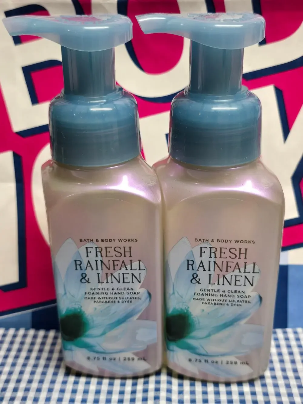 BBW Fresh Rainfall & Linen Gentle & Clean Foaming Hand Soap 2 Pack Flower Design